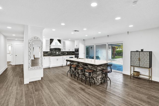 343 Layne Boulevard, Hallandale Beach, FL 33009