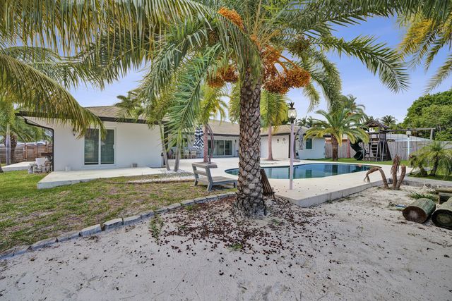 343 Layne Boulevard, Hallandale Beach, FL 33009