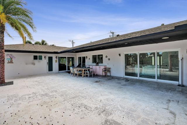 343 Layne Boulevard, Hallandale Beach, FL 33009