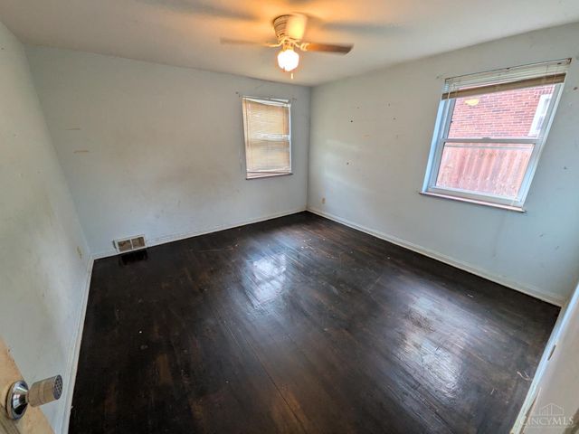 7284 Eastlawn Drive, Cincinnati, OH 45237