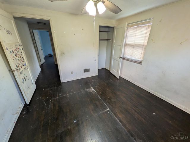 7284 Eastlawn Drive, Cincinnati, OH 45237