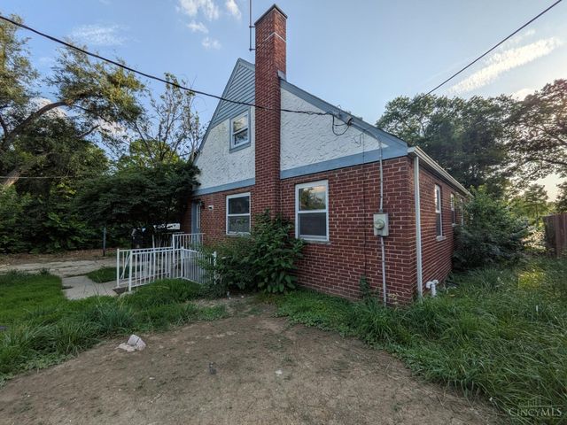 7284 Eastlawn Drive, Cincinnati, OH 45237