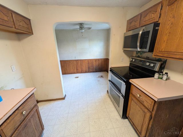 7284 Eastlawn Drive, Cincinnati, OH 45237