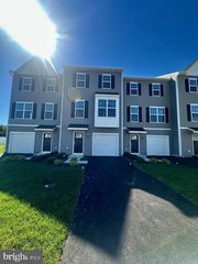 48 MORGANS MILL RD, Sicklerville, NJ 08081