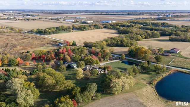 6263 BUNKER HILL Road, New Berlin, IL 62670