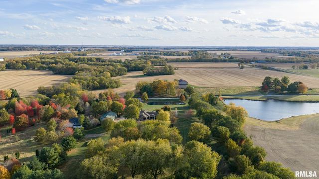 6263 BUNKER HILL Road, New Berlin, IL 62670