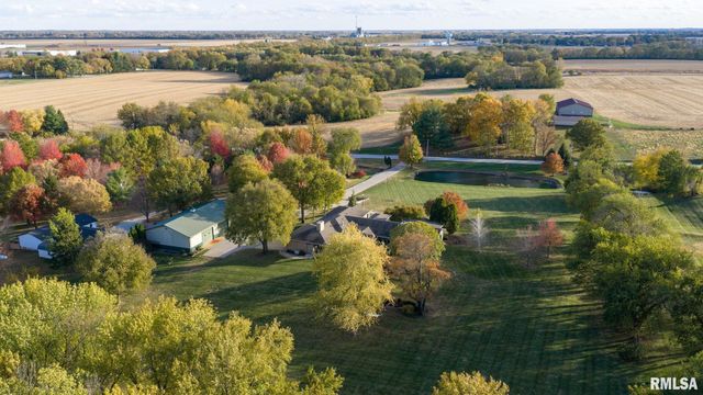 6263 BUNKER HILL Road, New Berlin, IL 62670