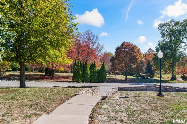 6263 BUNKER HILL Road, New Berlin, IL 62670