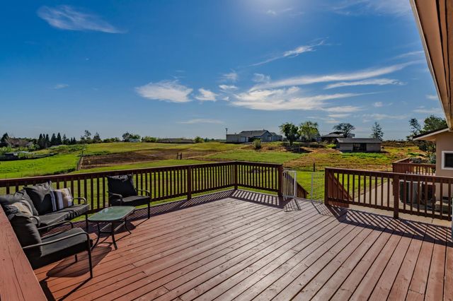 3050 Grapevine Gulch Rd, Ione, CA 95640