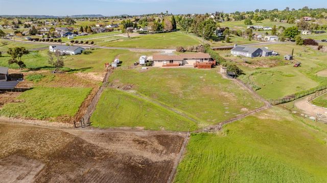 3050 Grapevine Gulch Rd, Ione, CA 95640