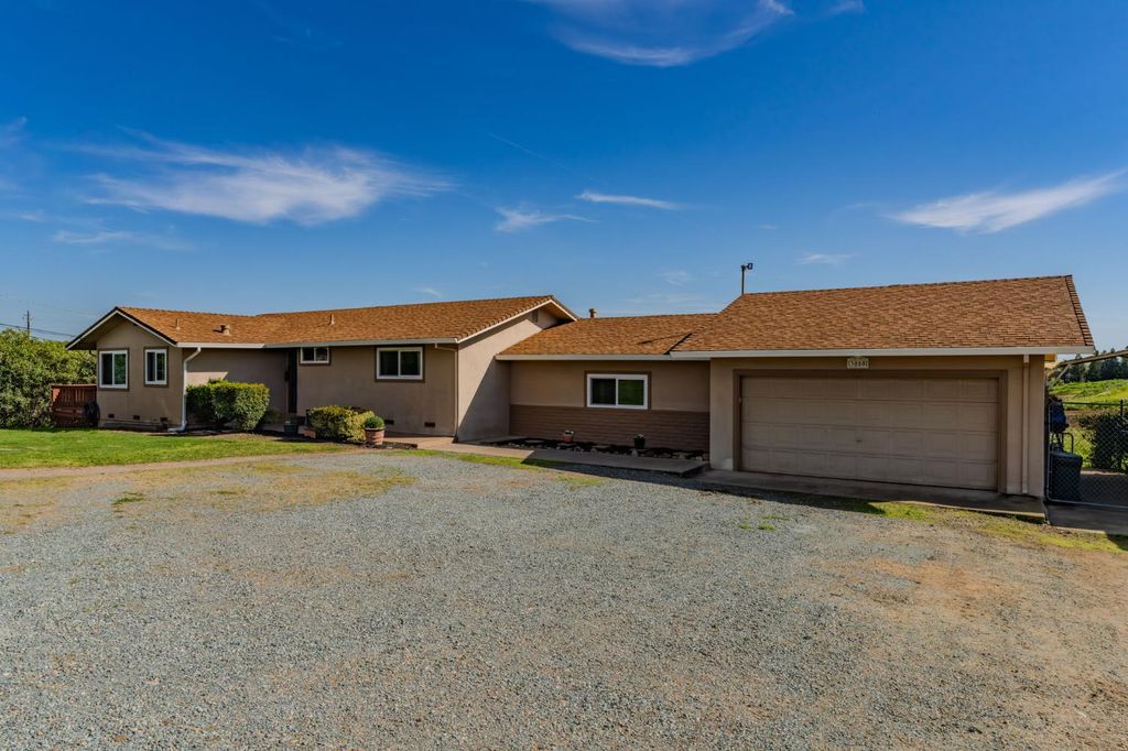 3050 Grapevine Gulch Rd, Ione, CA 95640