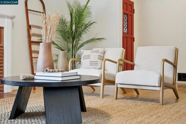 3927 3927 Canon Ave, Oakland, CA 94602