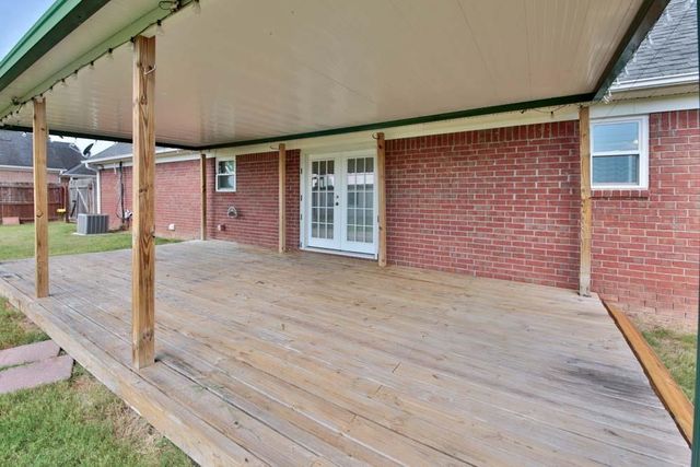 196 BLOOMINGTON DR, Brighton, TN 38011