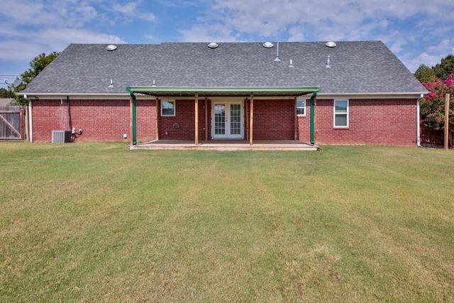 196 BLOOMINGTON DR, Brighton, TN 38011