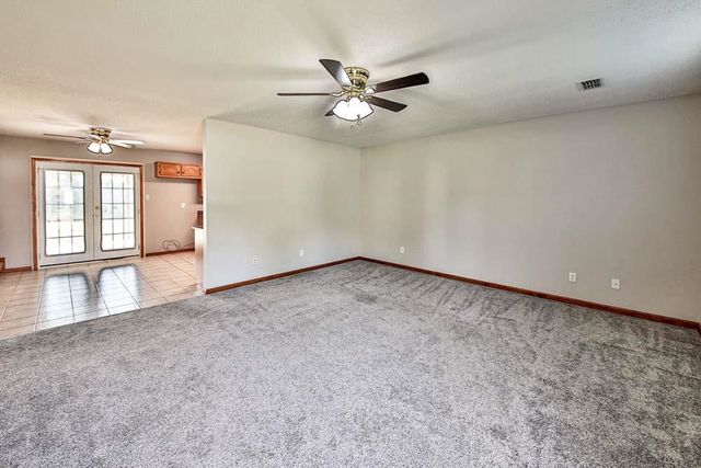 196 BLOOMINGTON DR, Brighton, TN 38011