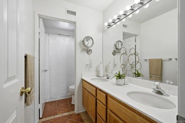 1183 Caminito Amarillo, San Marcos, CA 92069
