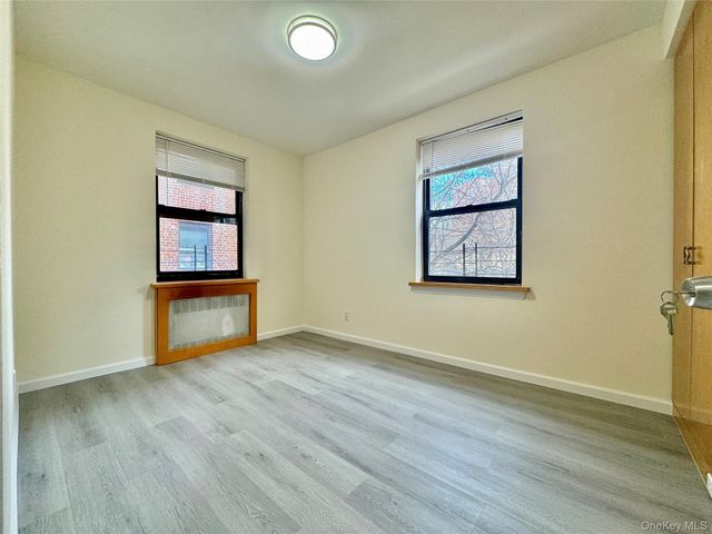 26-25 141st St 3E, Flushing, NY 11354