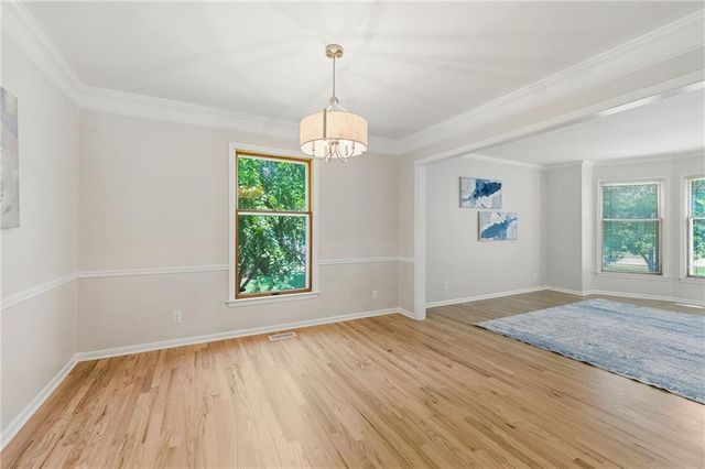 16720 Grandview Street, Overland Park, KS 66085