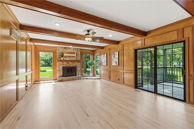 16720 Grandview Street, Overland Park, KS 66085