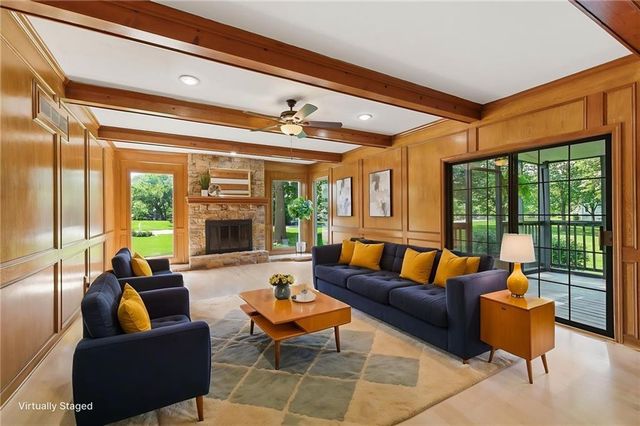 16720 Grandview Street, Overland Park, KS 66085