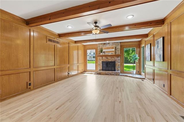 16720 Grandview Street, Overland Park, KS 66085
