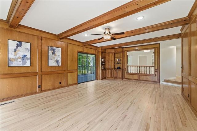 16720 Grandview Street, Overland Park, KS 66085