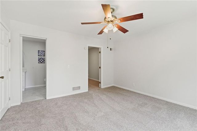 16720 Grandview Street, Overland Park, KS 66085