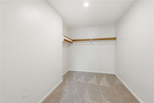 16720 Grandview Street, Overland Park, KS 66085