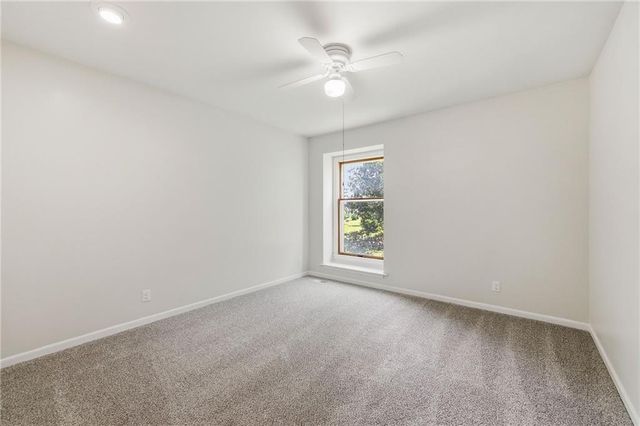 16720 Grandview Street, Overland Park, KS 66085