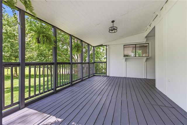 16720 Grandview Street, Overland Park, KS 66085