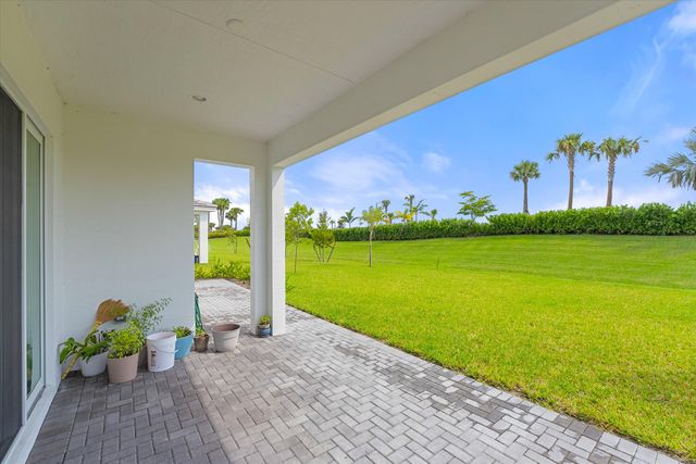 5333 Liberty Lane, Westlake, FL 33470