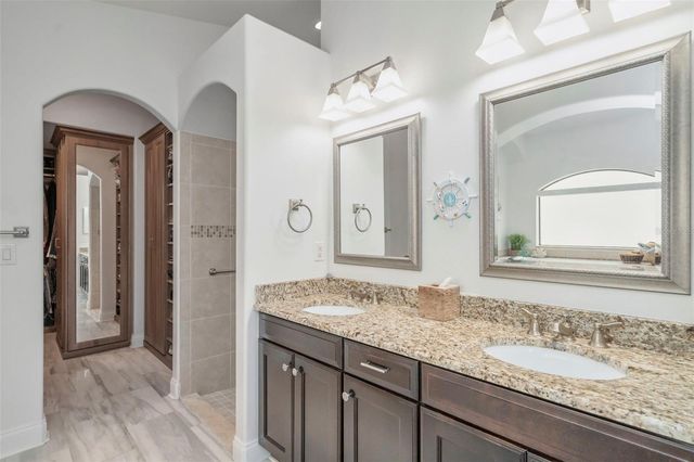 19361 YELLOW CLOVER DRIVE, Tampa, FL 33647