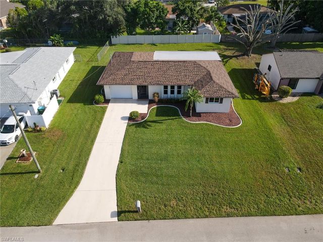 2011 SE 12th TER, Cape Coral, FL 33990