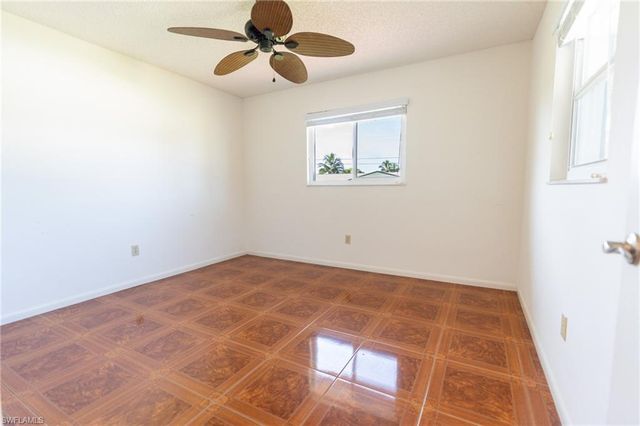 2011 SE 12th TER, Cape Coral, FL 33990