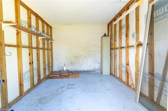 2011 SE 12th TER, Cape Coral, FL 33990