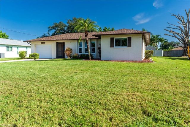 2011 SE 12th TER, Cape Coral, FL 33990