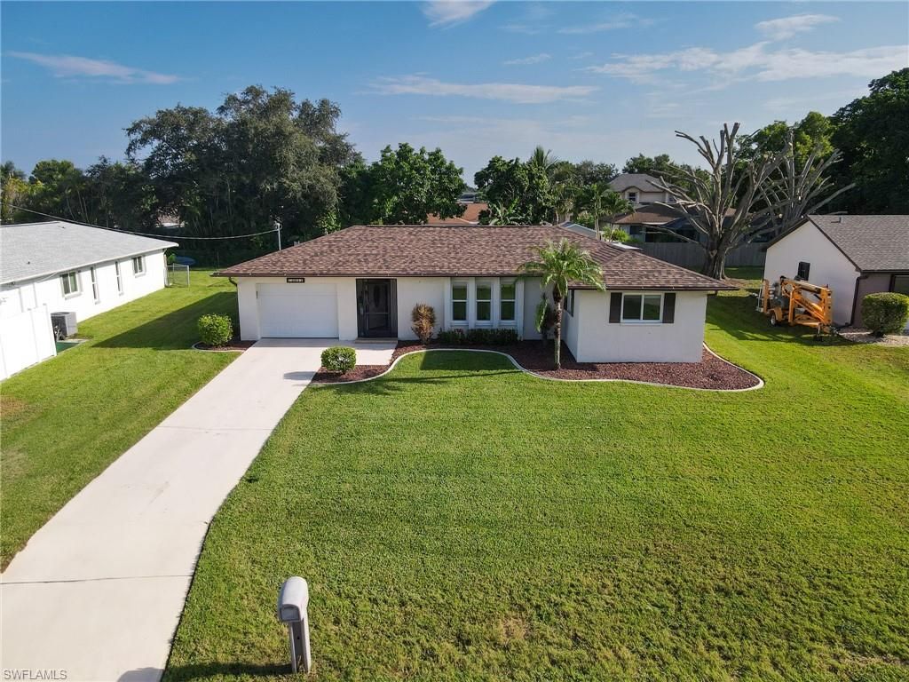 2011 SE 12th TER, Cape Coral, FL 33990