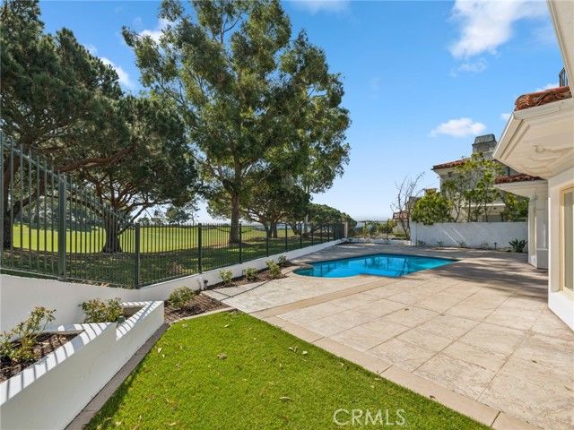 20 Pelican Point, Newport Coast, CA 92657