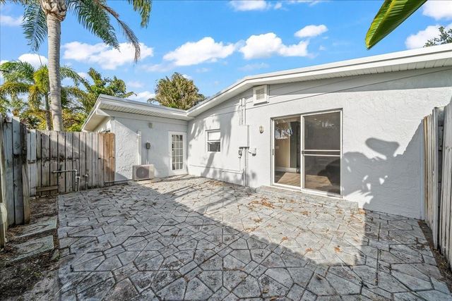 9670 Mockingbird, Micco, FL 32976