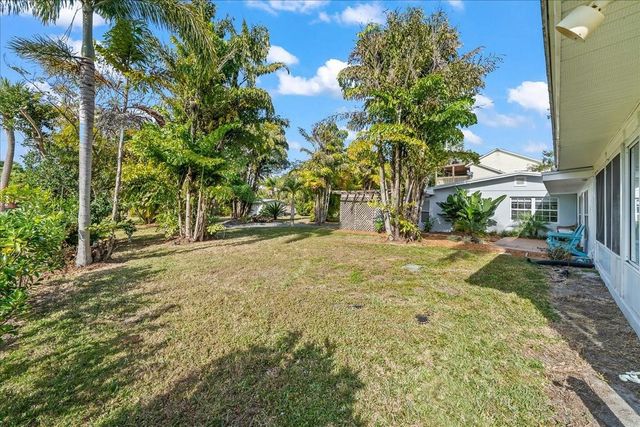 9670 Mockingbird, Micco, FL 32976