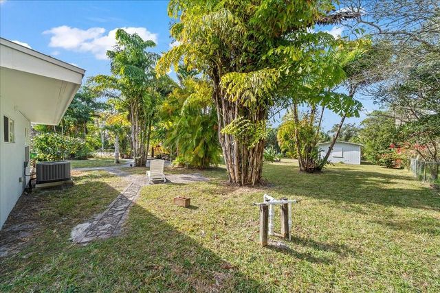 9670 Mockingbird, Micco, FL 32976