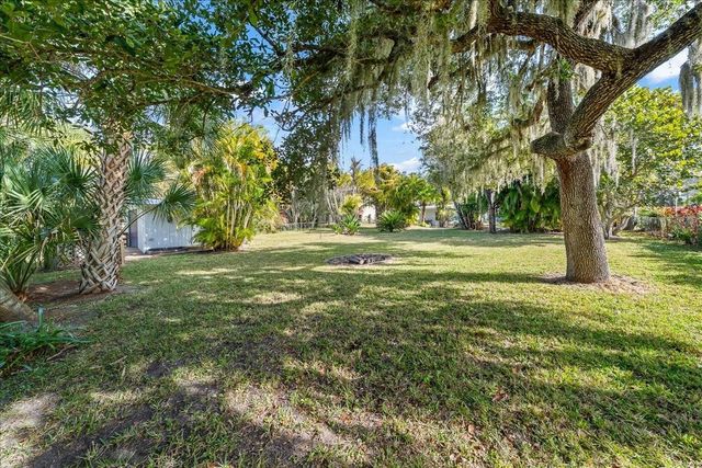 9670 Mockingbird, Micco, FL 32976
