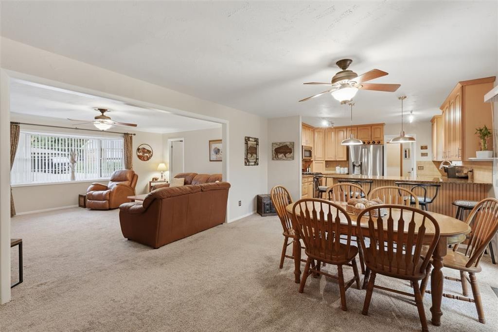 Image 12 of property listing at 1024 W Will Rogers Drive, Stillwater, OK 74075