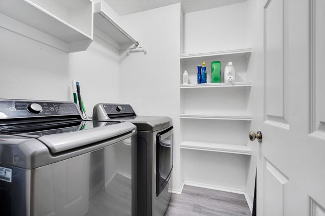 412 Barbara Jean Lane, Burleson, TX 76028