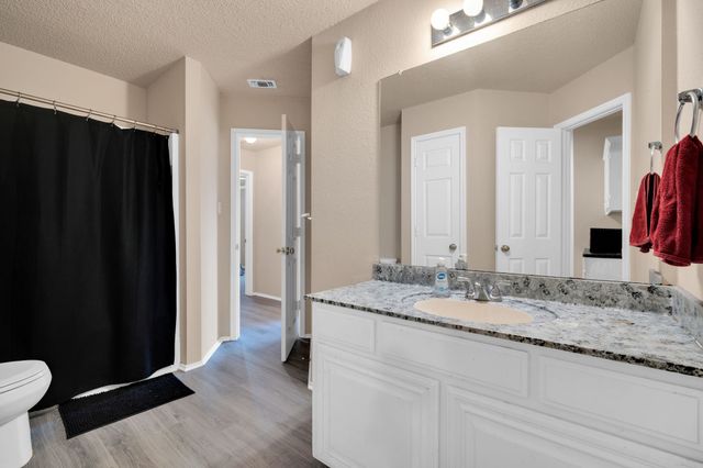 412 Barbara Jean Lane, Burleson, TX 76028