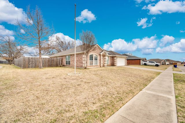 412 Barbara Jean Lane, Burleson, TX 76028