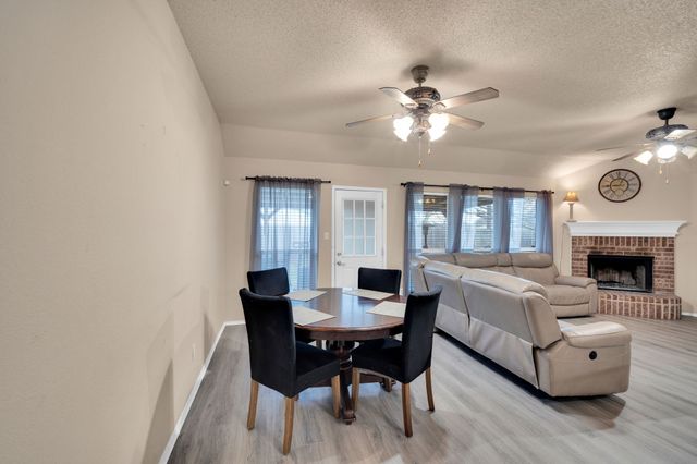 412 Barbara Jean Lane, Burleson, TX 76028