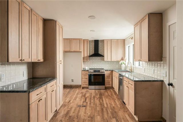 2571 Sandy Court, Marietta, GA 30066