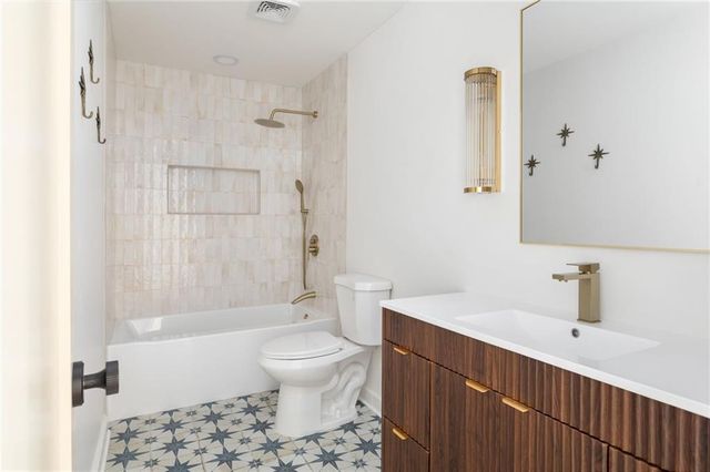 2571 Sandy Court, Marietta, GA 30066