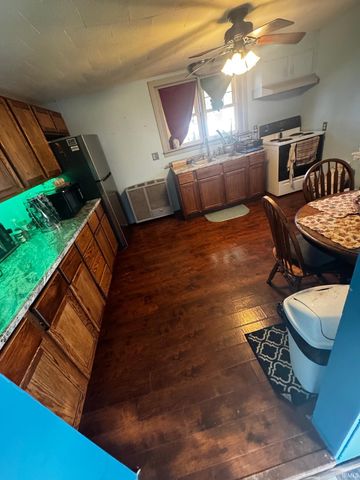 600 E street Street, Walton, IN 46994